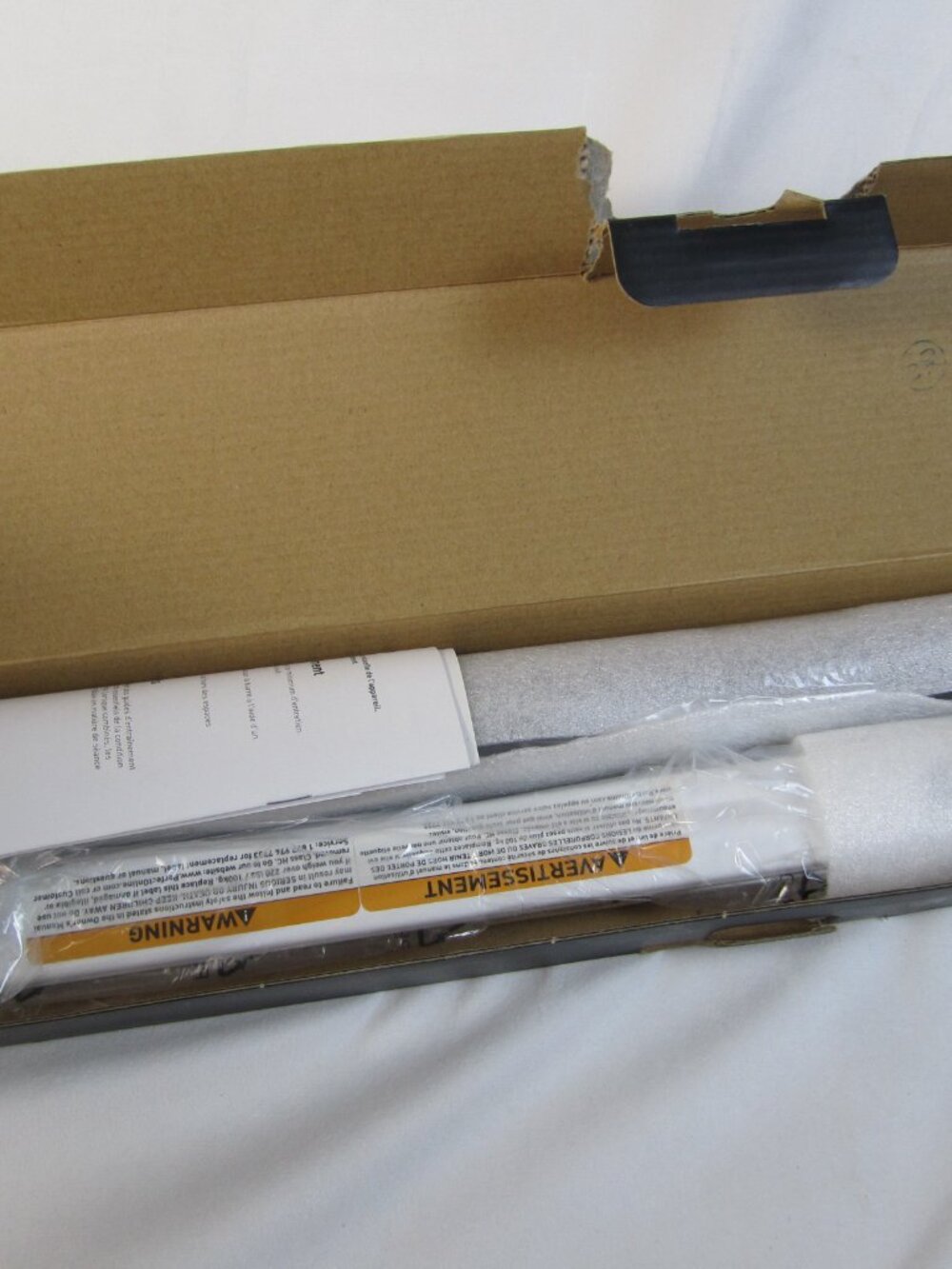Perfect Pullup Adjustable Easy Install Door Mounting Pull Up Bar -New(Open  Box) - Picture 7 of 10